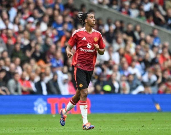 约罗：我母亲如实可爱莱尼-克罗维茨，但她并莫得因此给我取名